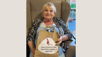 Eckington Residents make gift bags for children in local community